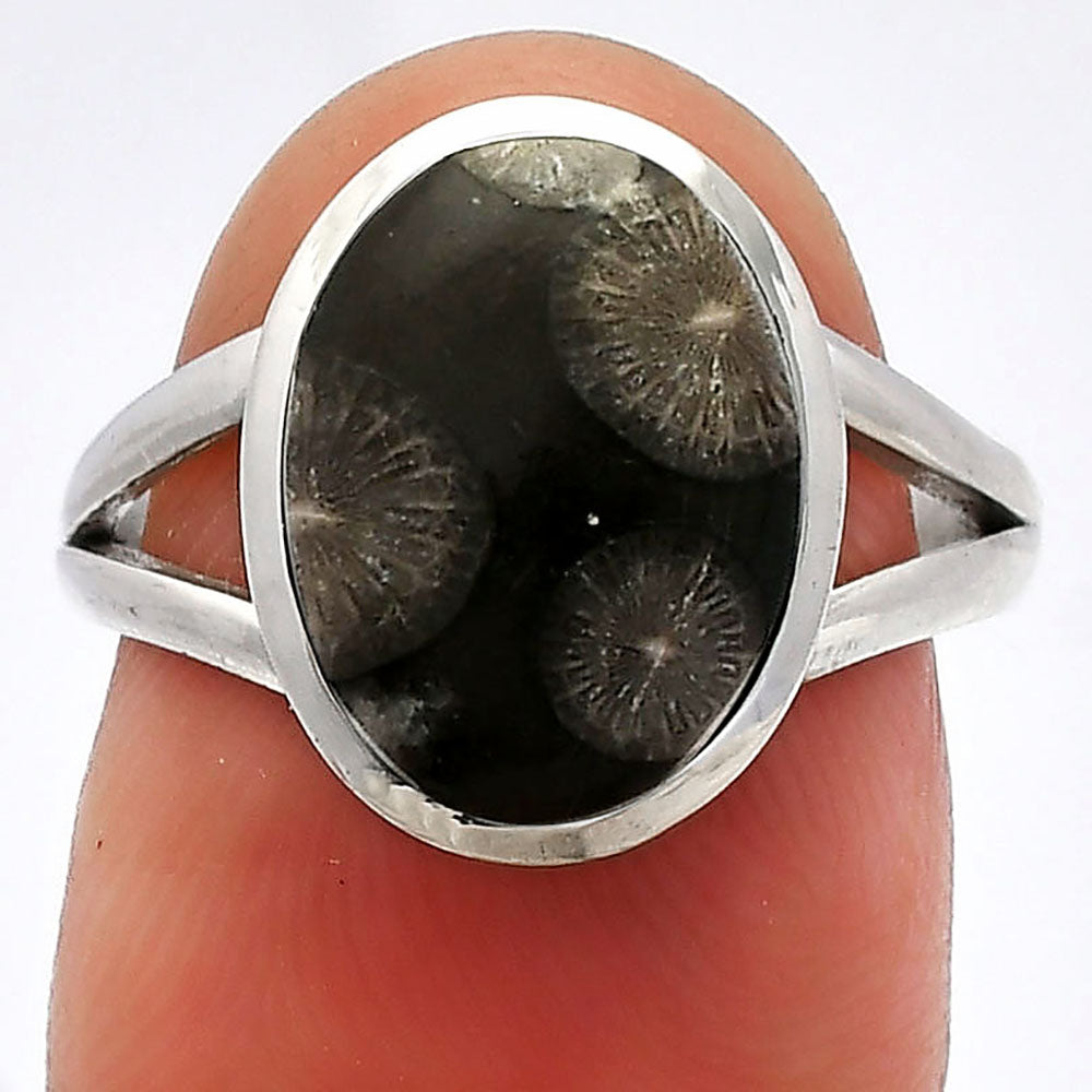 Natural Black Flower Fossil Coral Ring size-7 R-1005 SDR230377