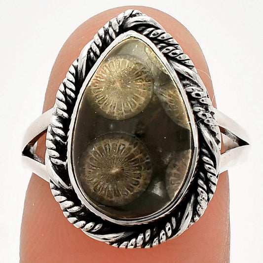Natural Black Flower Fossil Coral Ring size-7 R-1014 SDR231512