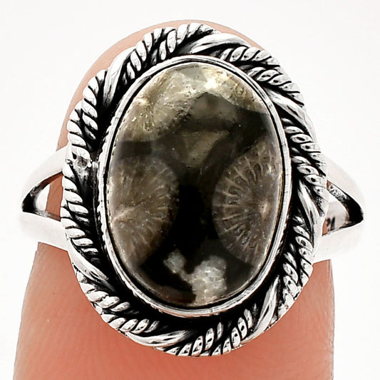 Natural Black Flower Fossil Coral Ring size-7 R-1014 SDR231665
