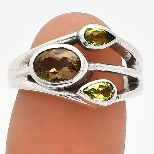 Smoky Quartz - Brazil & Peridot Ring size-6 R-1024 SDR233152
