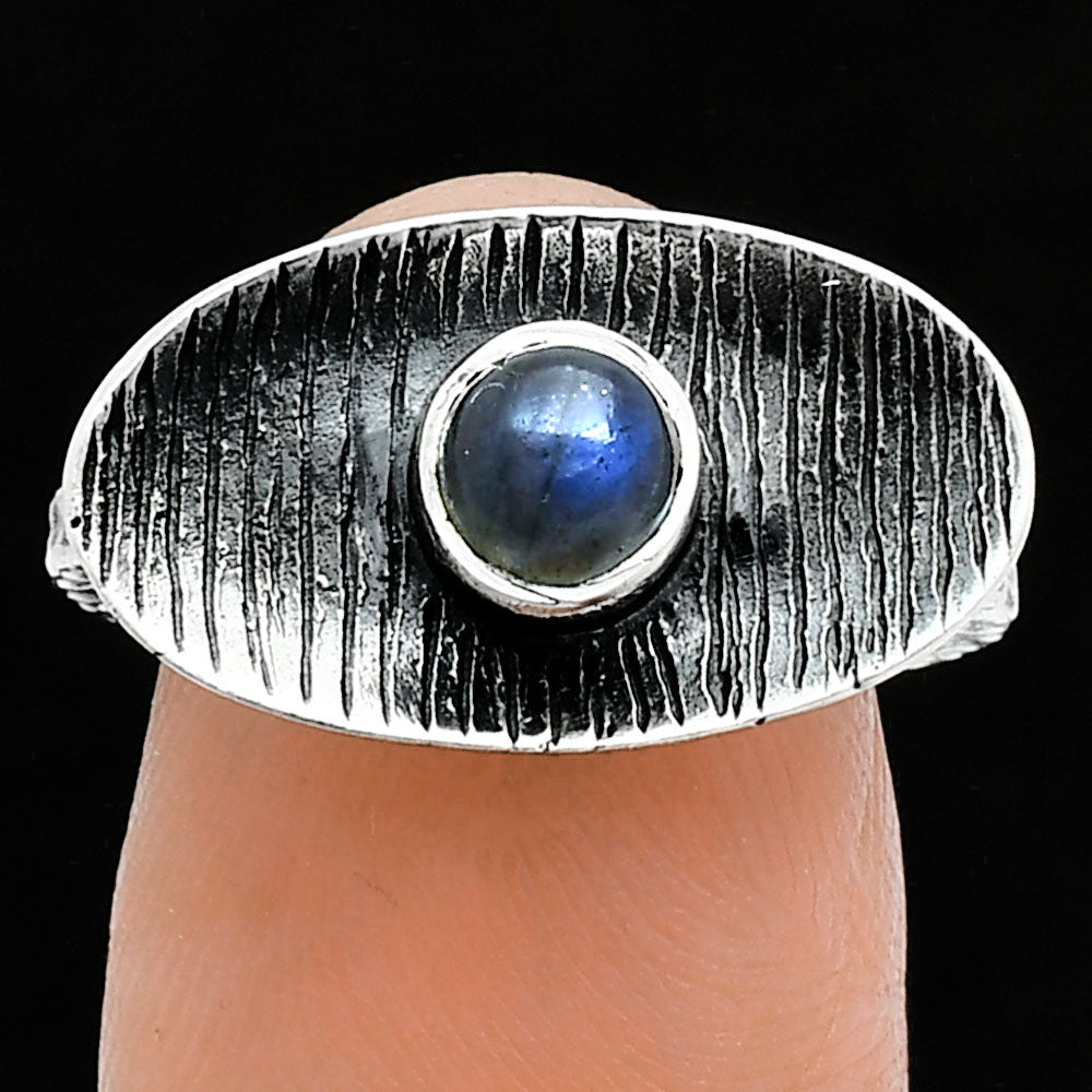Blue Fire Labradorite - Madagascar Ring size-7 R-1573 SDR244295