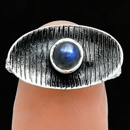Blue Fire Labradorite - Madagascar Ring size-7 R-1573 SDR244295