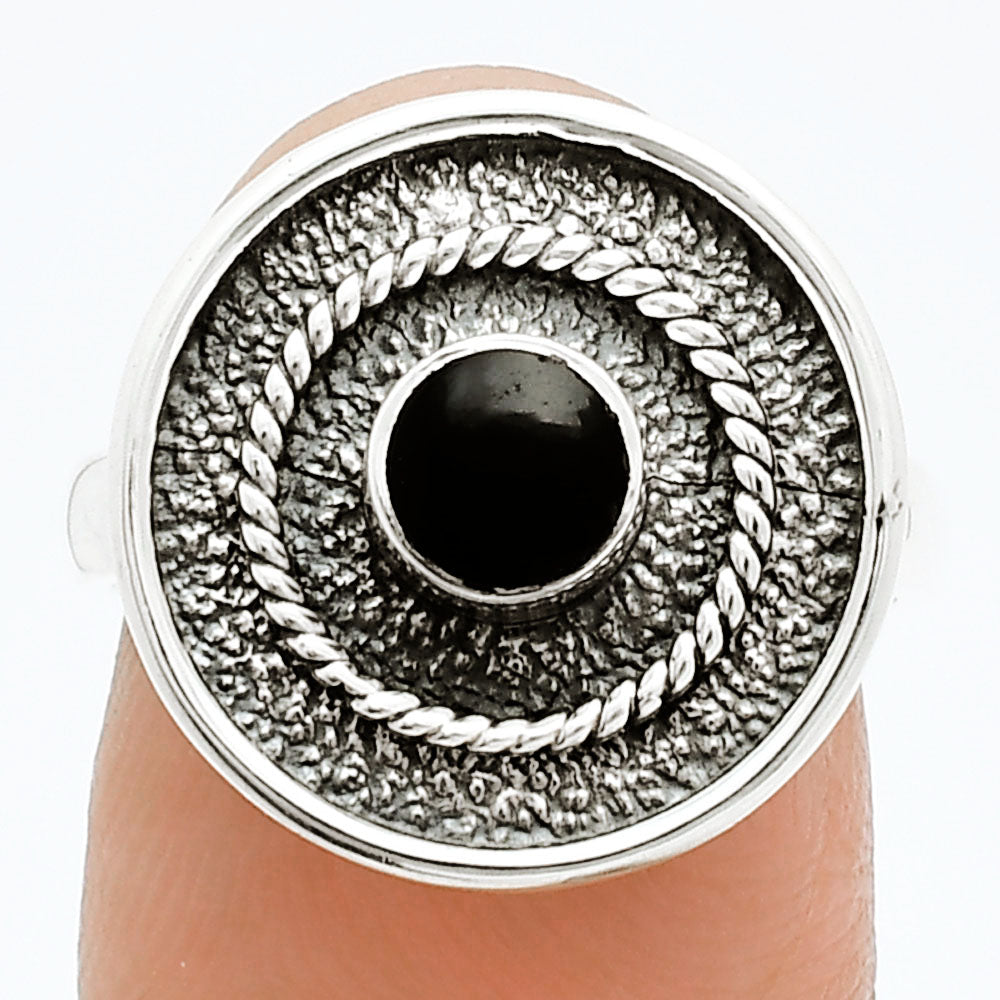 Natural Black Onyx - Brazil Ring size-7 R-1439 SDR244366