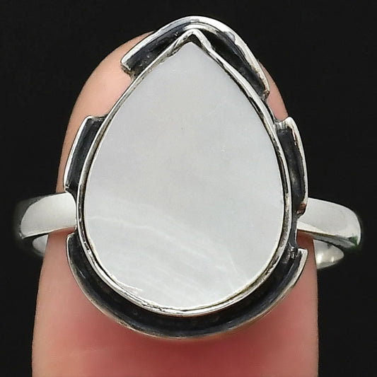 Natural Mother Of Pearl Ring size-8.5 R-1211 SDR245812