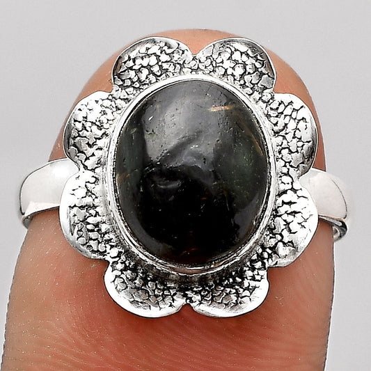 Natural Nuummite Ring size-8 R-1241 SDR246187