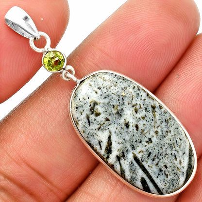 Hornblende & Peridot Pendant Earrings Set T-1010 SDT03294