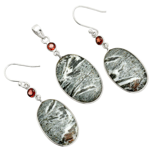 Hornblende & Garnet Pendant Earrings Set T-1010 SDT03305