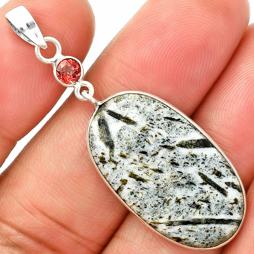 Hornblende & Garnet Pendant Earrings Set T-1010 SDT03335