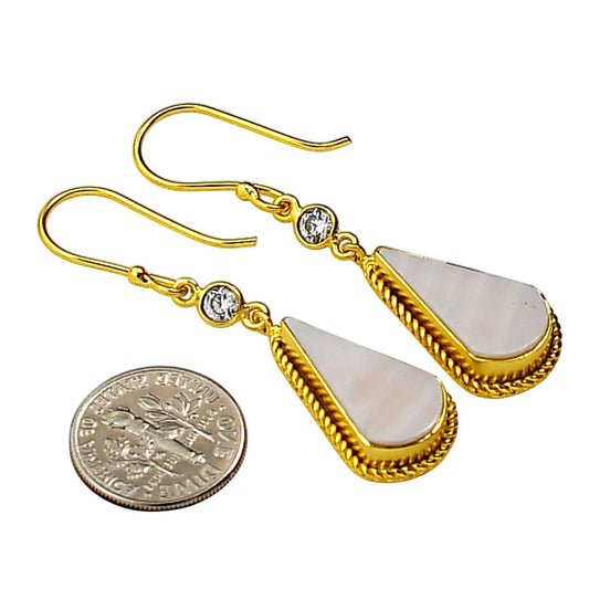 Mother Of Pearl Earrings EM-1055 TE01036