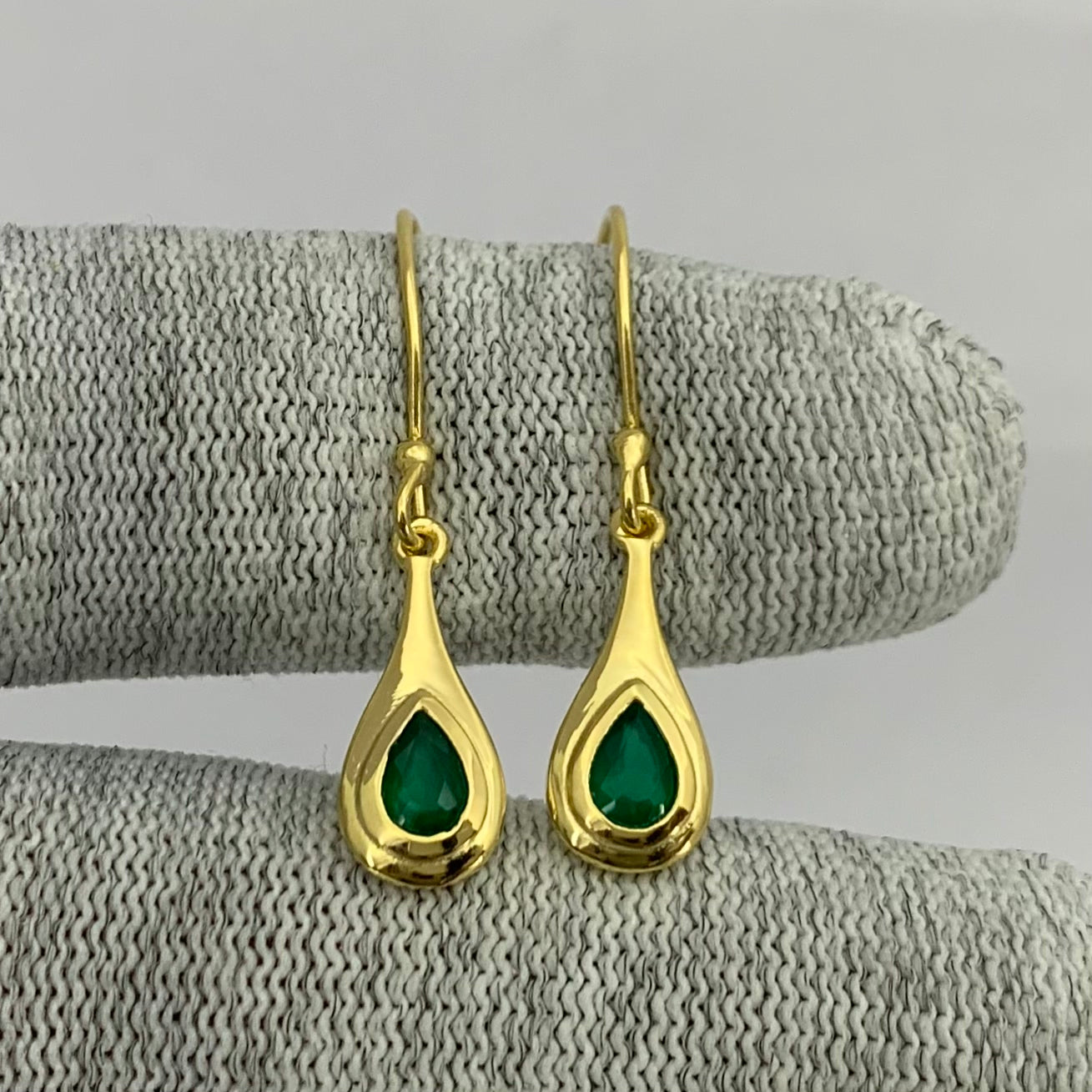Elegant Handcrafted Teardrop Gemstone Earrings 18K Gold Plated TGE1022 EM-1278