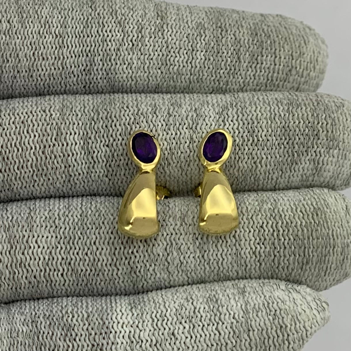 Handcrafted Oval Colorful Gemstone Huggie Earrings 18K Gold Plated TGE1026 EM-1279
