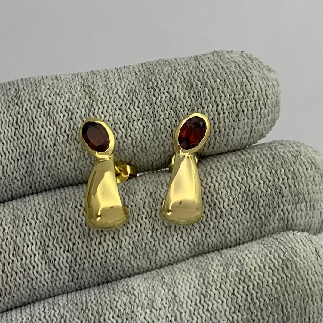 Handcrafted Oval Colorful Gemstone Huggie Earrings 18K Gold Plated TGE1026 EM-1279