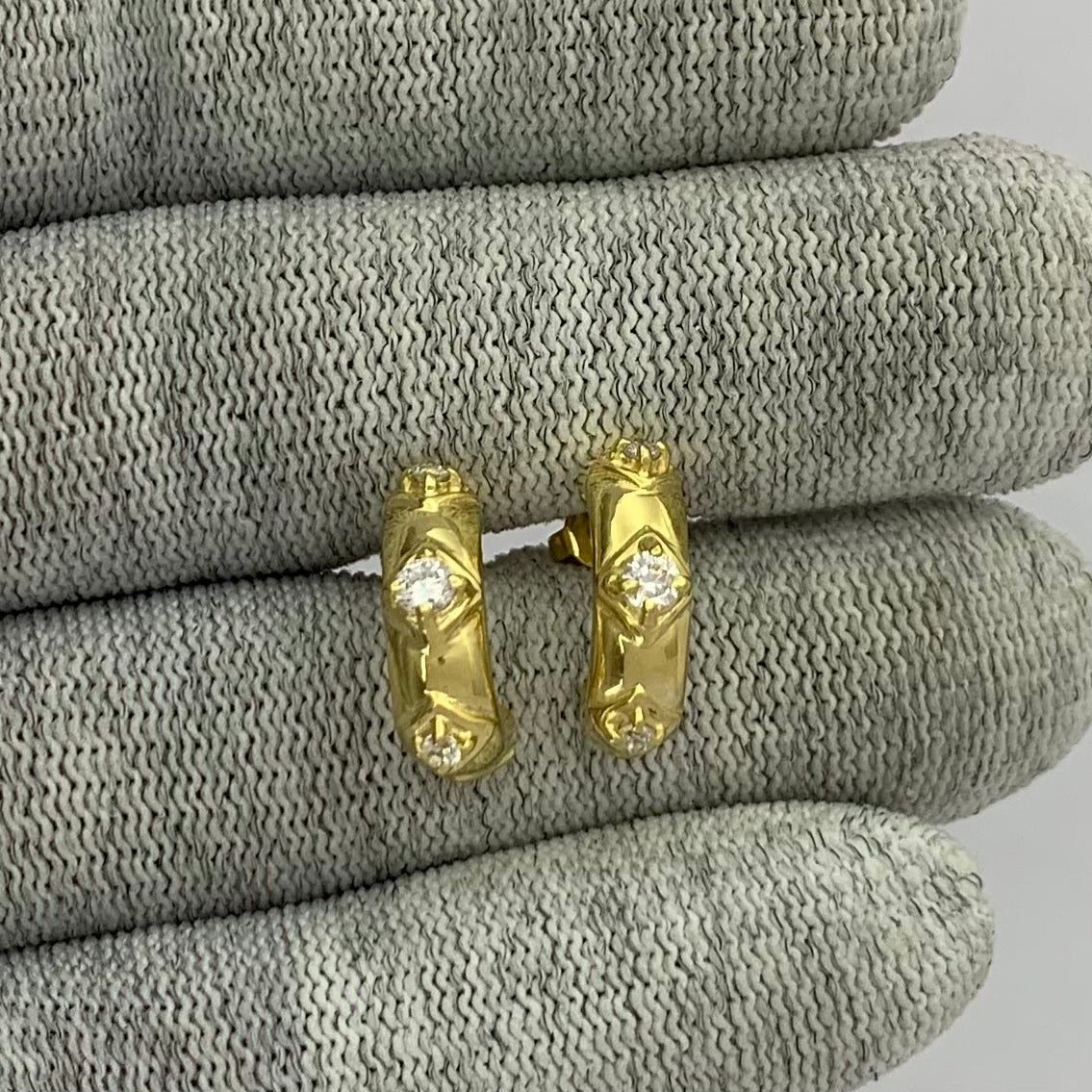 18K Gold Plated Colorful Gemstone Huggie Hoop Earrings for Women TGE1027 EM-1280