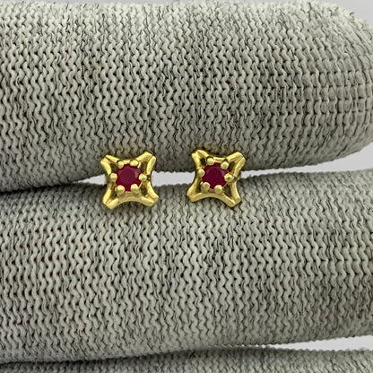 18K Gold Plated Round Gemstone Earrings for Women, Classic Studs TGE1036 EM-1291