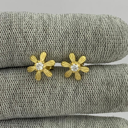 18K Gold Plated Colorful Gemstone Flower Stud Earrings Modern Look TGE1043 EM-1287