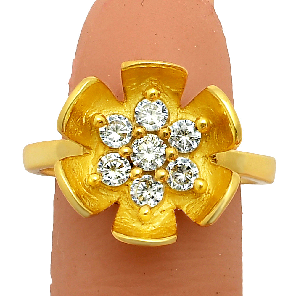 Flower Crystal Cluster Ring in 18K Gold Plated Brass Jewelry for Women TGR1016 RM-1755