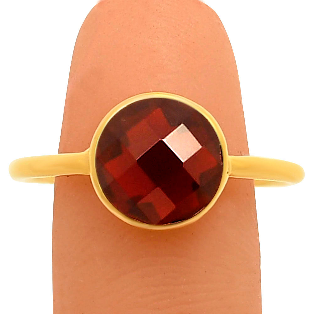 18K Gold Plated Brass Faceted Round Stone Ring – Simple Modern Look TGR1026 RM-1753