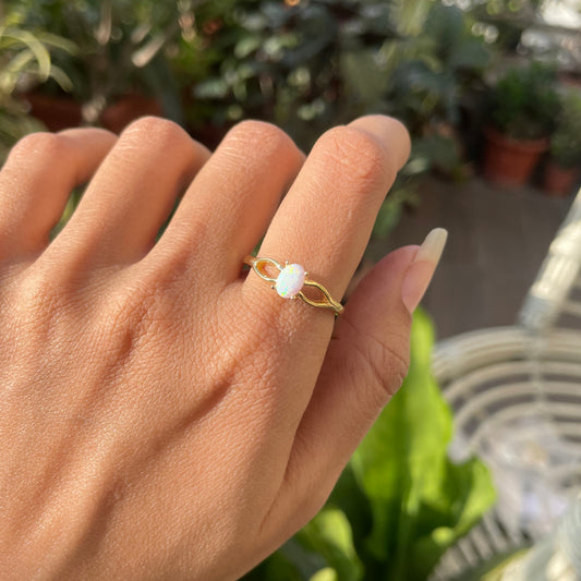 18K Gold Plated Oval Birthstone Ring – Elegant Interlaced Band TGR1040 RM-1763