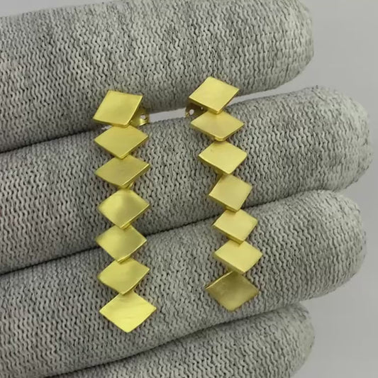 18K Gold Plated Geometric Long Drop Earrings – Wholesale Jewelry TGE1017 EM-1275