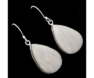 Natural White Scolecite Earrings SDE52021 E-1001, 13x23 mm