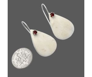 White Scolecite and Garnet Earrings SDE82024 E-1082, 16x25 mm