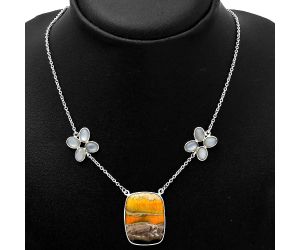 Indonesian Bumble Bee and Srilankan Moonstone Necklace SDN1241 N-1001, 21x27 mm