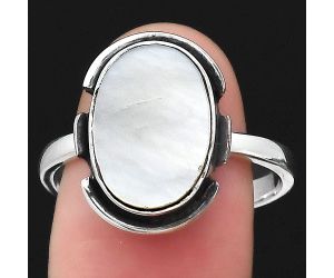 Natural Mother Of Pearl Ring size-9.5 SDR121632 R-1211, 10x14 mm