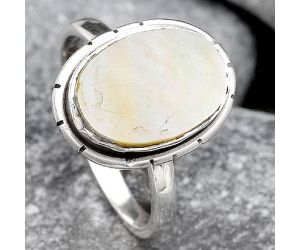Natural Mother Of Pearl Ring size-8.5 SDR122070 R-1011, 10x14 mm