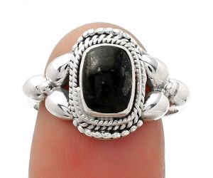 Natural Nuummite Ring size-8 SDR157903 R-1286, 6x8 mm