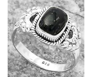 Natural Nuummite Ring size-7 SDR157999 R-1403, 6x8 mm