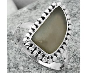 Natural Gray Moonstone Ring size-8.5 SDR165615 R-1071, 8x15 mm
