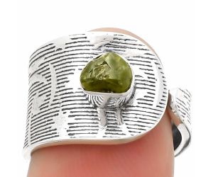 Adjustable - Natural Peridot Rough Ring size-6.5 SDR170010 R-1319, 5x5 mm
