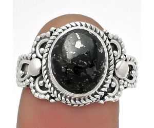 Natural Nuummite Ring size-8.5 SDR179410 R-1170, 9x11 mm