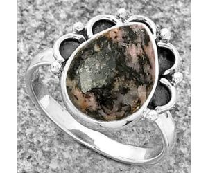 Natural Rhodonite Ring size-8.5 SDR185220 R-1216, 10x14 mm