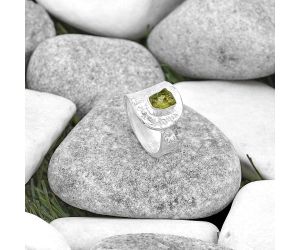 Adjustable - Natural Peridot Rough Ring size-6 SDR187075 R-1319, 5x7 mm