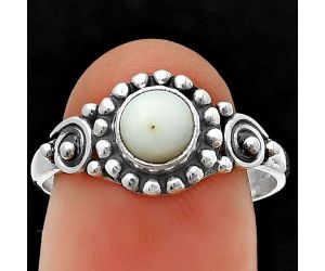 White Opal Ring Size-8.5 SDR210088, 6x6 mm