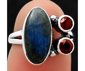 Blue Fire Labradorite and Garnet Ring Size-5 SDR210418 R-1228, 7x15 mm