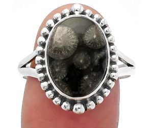 Black Flower Fossil Coral Ring size-9.5 SDR226068 R-1154, 10x14 mm