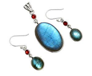 Blue Fire Labradorite and Garnet Pendant Earrings Set SDT03349 T-1010, 16x26 mm