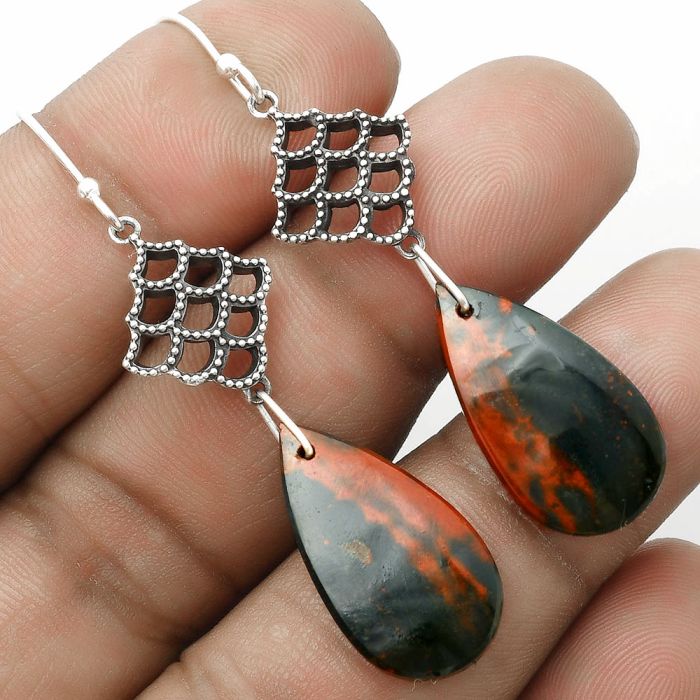 Natural Blood Stone - India Earrings SDE65107 E-1235, 13x24 mm