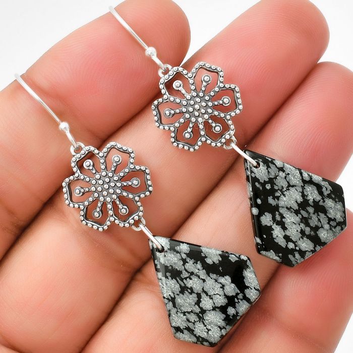 Artisan - Natural Snow Flake Obsidian Earrings SDE71038 E-5171, 17x20 mm