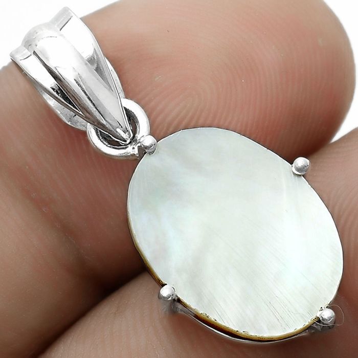 Natural Mother Of Pearl Pendant SDP123328 P-1013, 12x16 mm