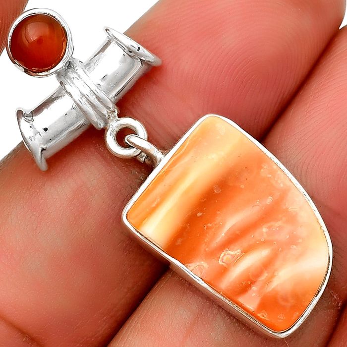Natural Spiny Oyster Shell & Carnelian Pendant SDP133710 P-1337, 13x19 mm