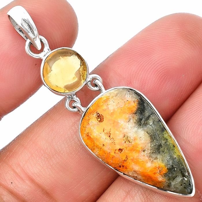 Indonesian Bumble Bee and Citrine Pendant SDP136789 P-1109, 14x25 mm