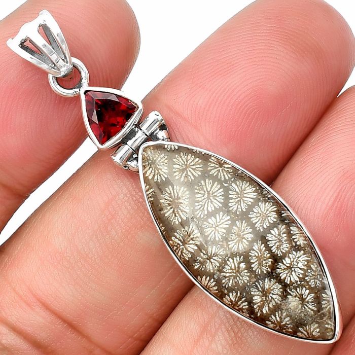 Flower Fossil Coral and Garnet Pendant SDP137999 P-1108, 12x29 mm