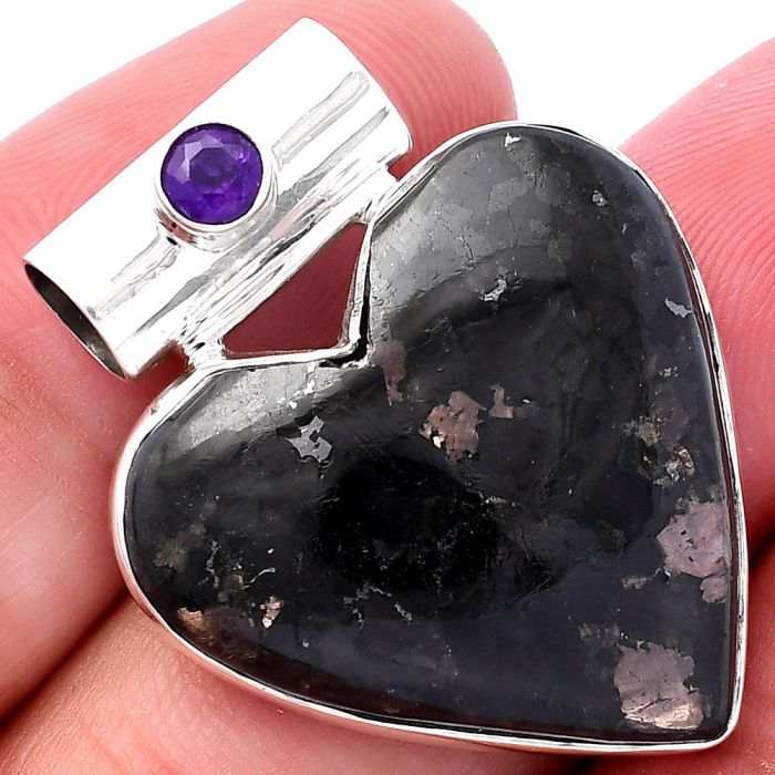 Valentine Gift Heart - Nuummite and Amethyst Pendant SDP145435 P-1300, 25x26 mm