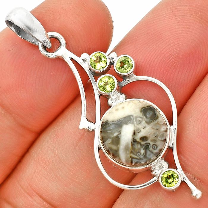 Mexican Cabbing Fossil and Peridot Pendant SDP149612 P-1037, 11x11 mm