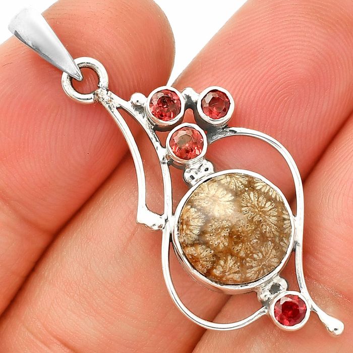 Flower Fossil Coral and Garnet Pendant SDP149634 P-1037, 11x11 mm