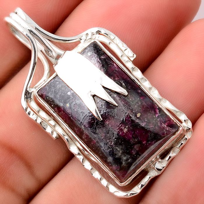 Natural Russian Eudialyte Pendant SDP69054 P-1642, 15x23 mm