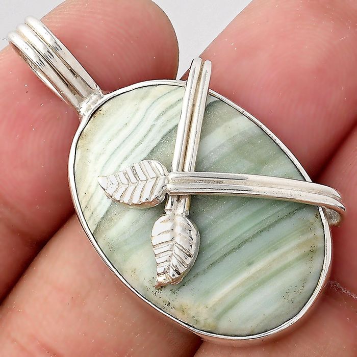Leaf - Natural Saturn Chalcedony Pendant SDP85627 P-1654, 19x26 mm